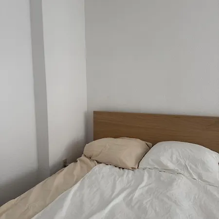 Modern Centrally Located Apartment *