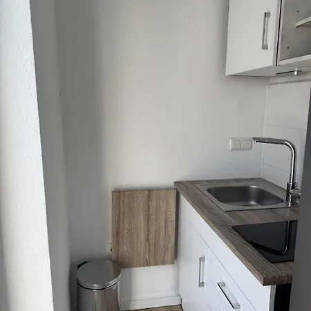 Modern Centrally Located Apartment *